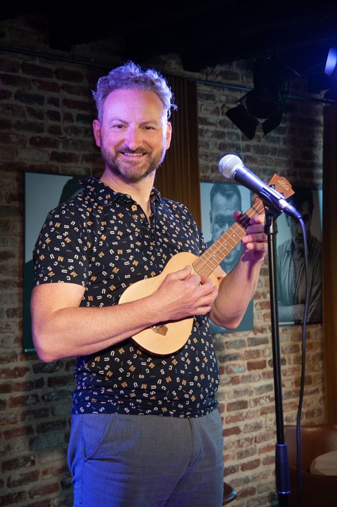 Ukulele-Koen-Sven-LR-1 Sven Bauwens leert je Ukelele spelen